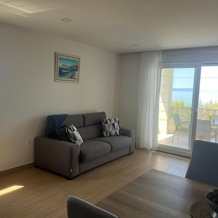 Waterfront Apartments - Tucepi Bagian luar foto